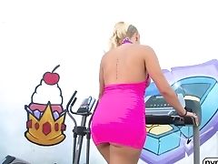 Nymphomaniac Pounding Valentina Jewels Big Delicious Booty